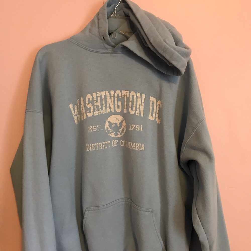 BLUE SWEATSHIRT